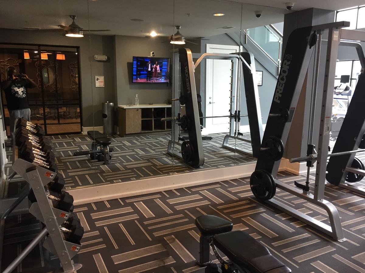 Apartment Executive Posh Dallas